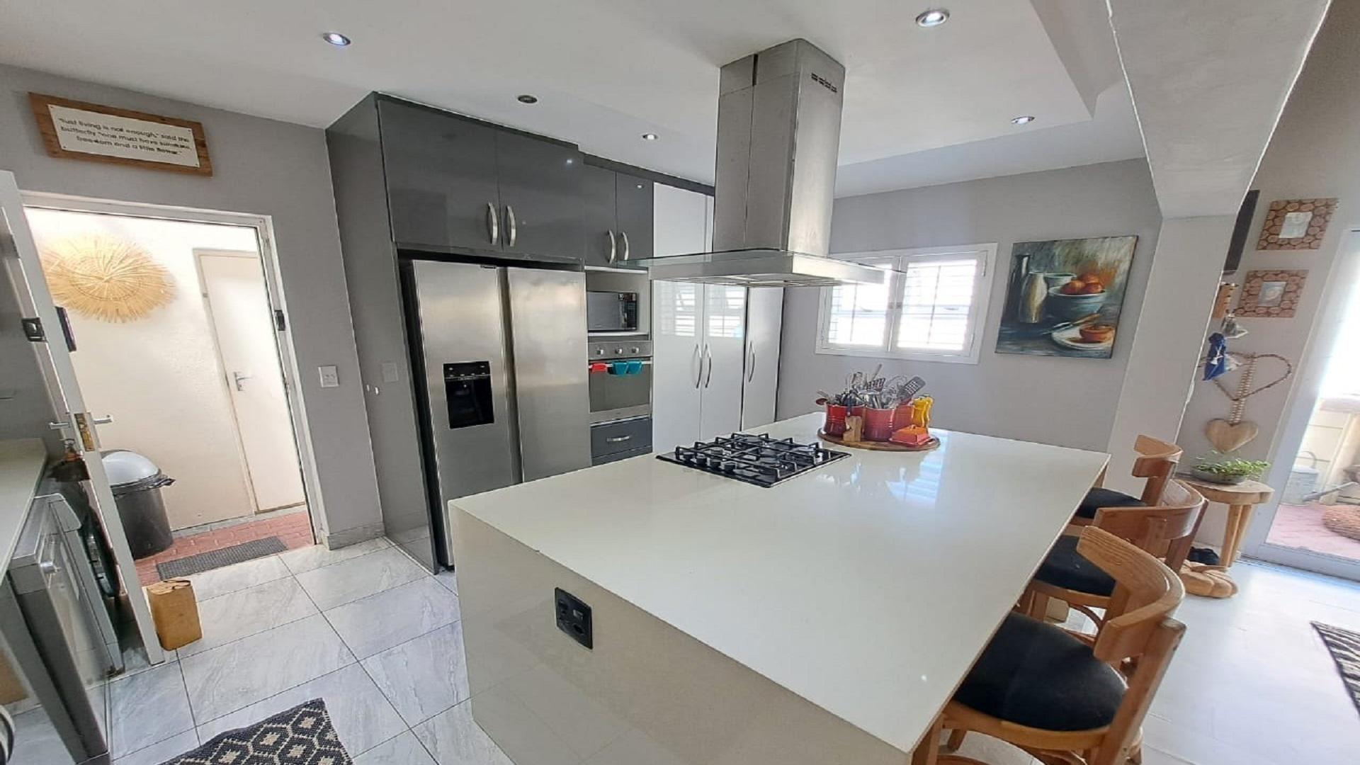 Kitchen of property in Capricorn