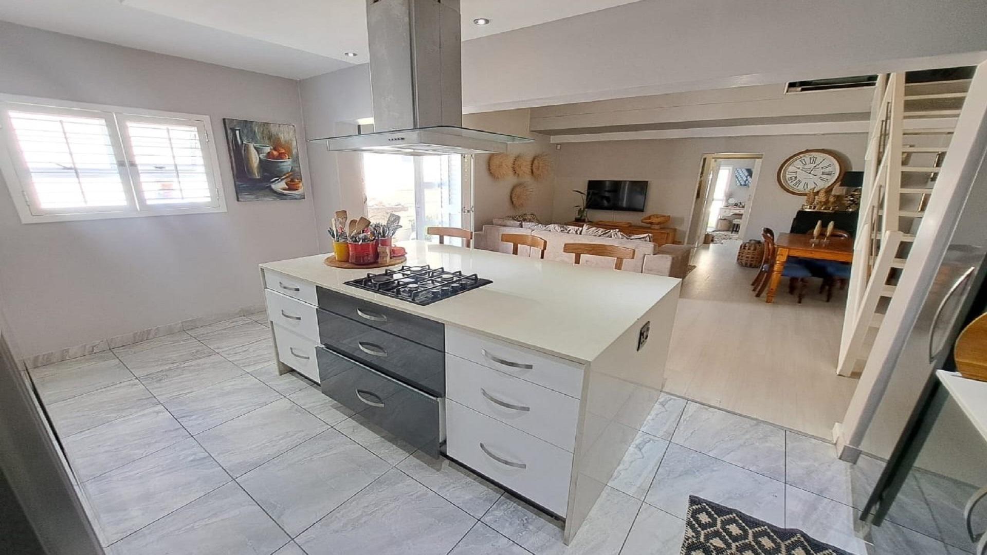 Kitchen of property in Capricorn