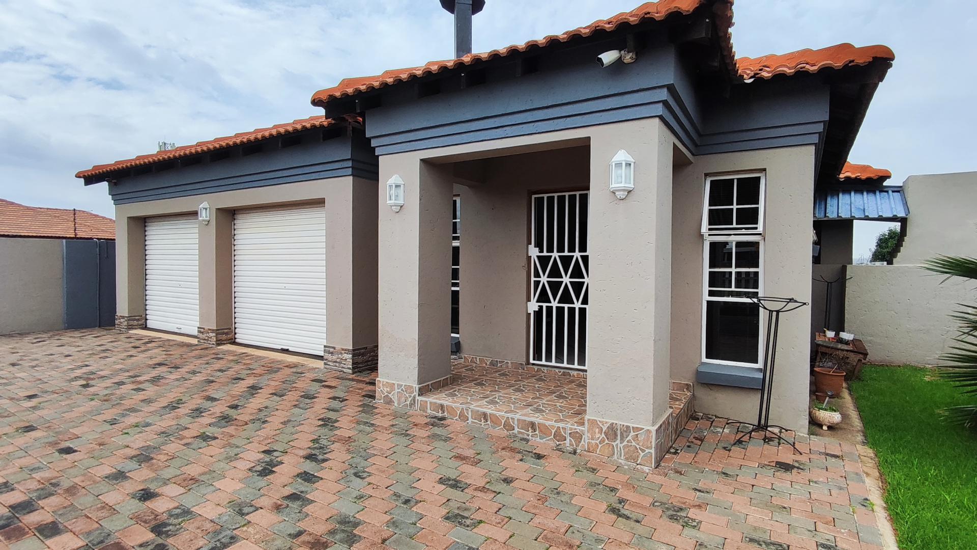 Garden of property in Visagiepark