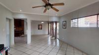 Lounges - 23 square meters of property in Visagiepark
