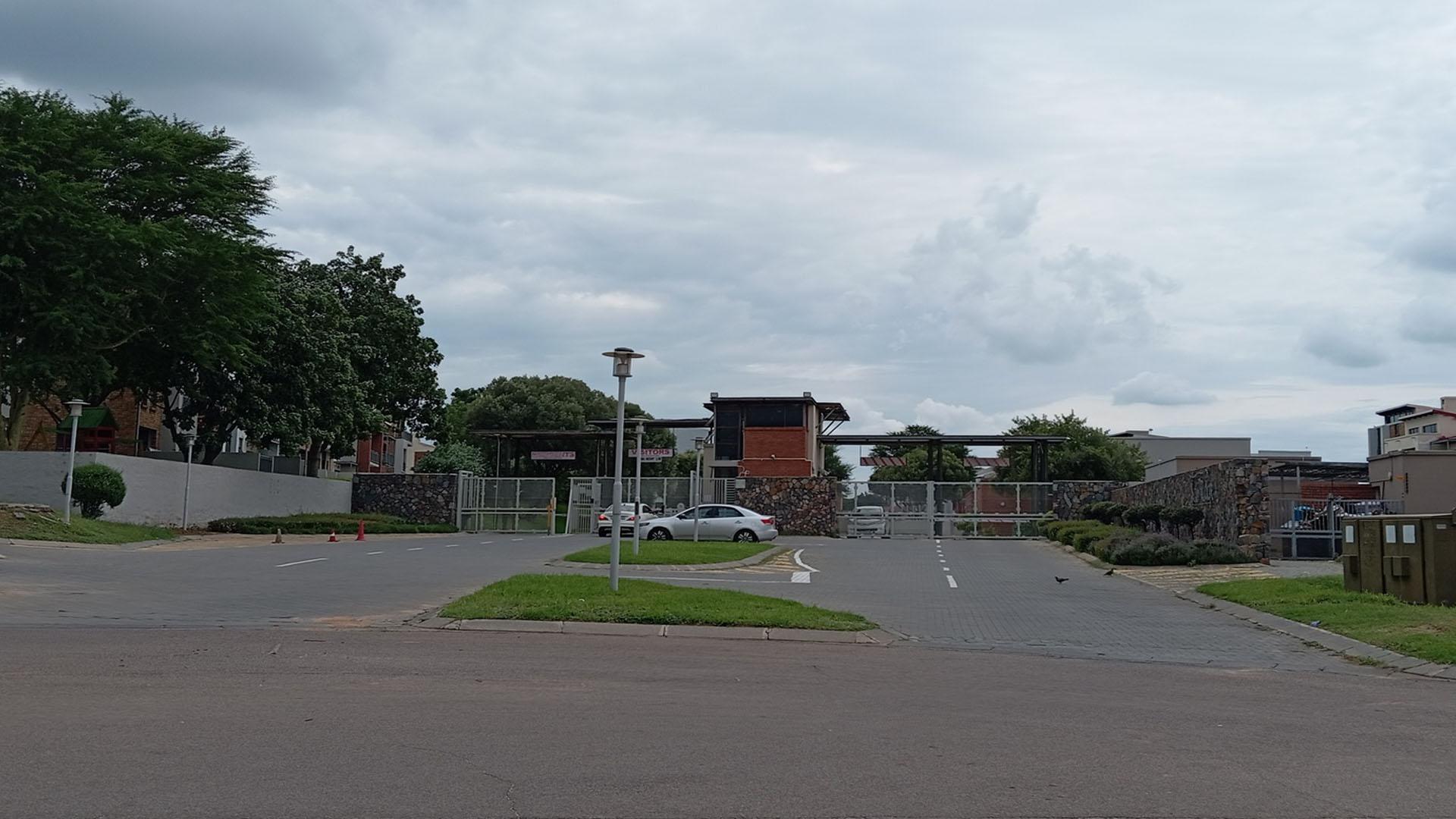 Front View of property in Midridge Park