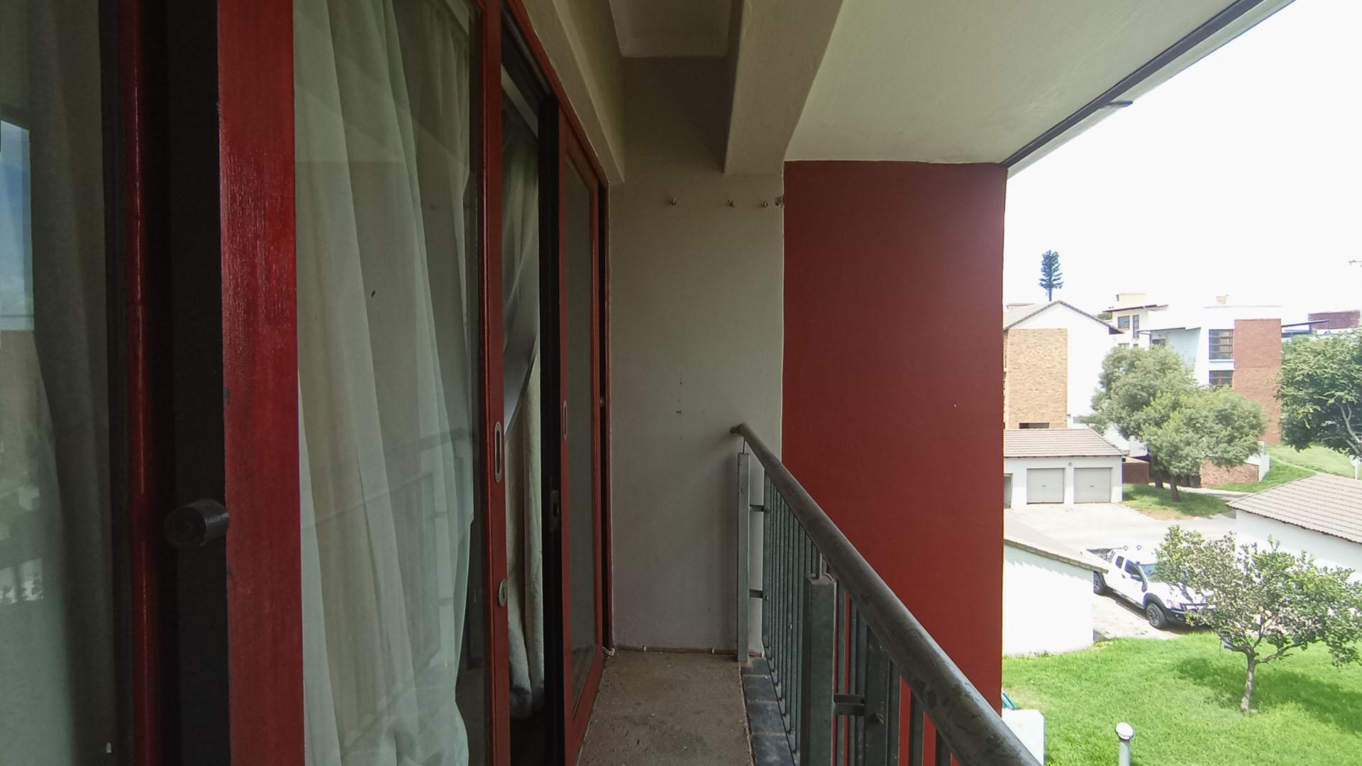 Balcony - 7 square meters of property in Midridge Park