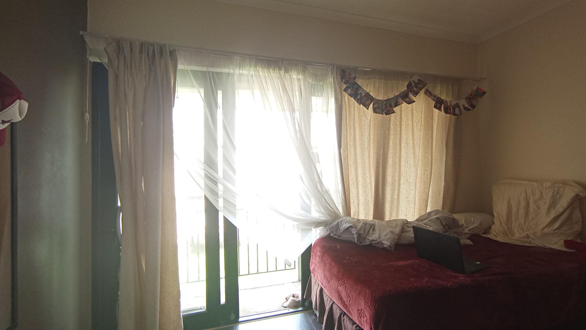 Bed Room 1 - 13 square meters of property in Midridge Park