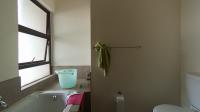 Main Bathroom - 7 square meters of property in Midridge Park