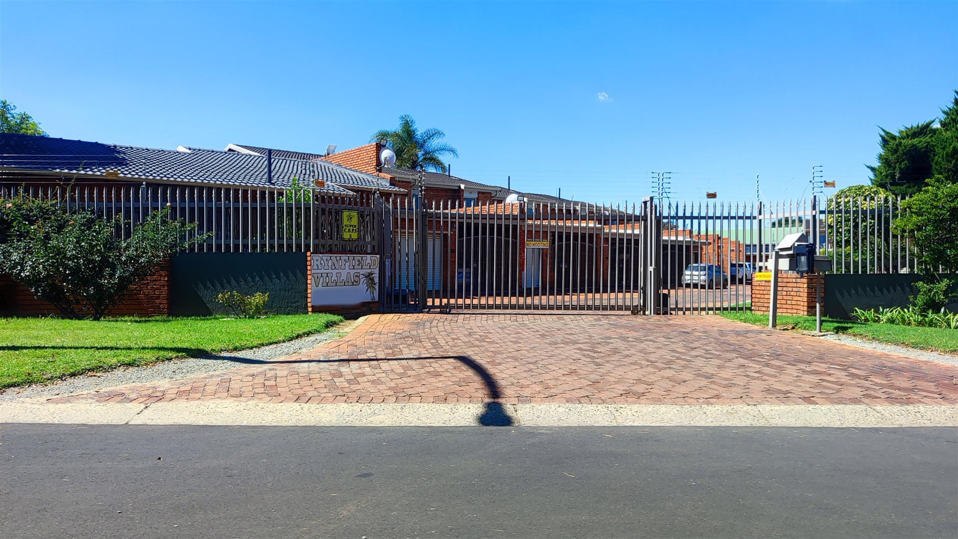 Front View of property in Rynfield