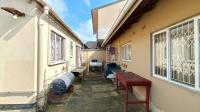 Backyard of property in Caneside