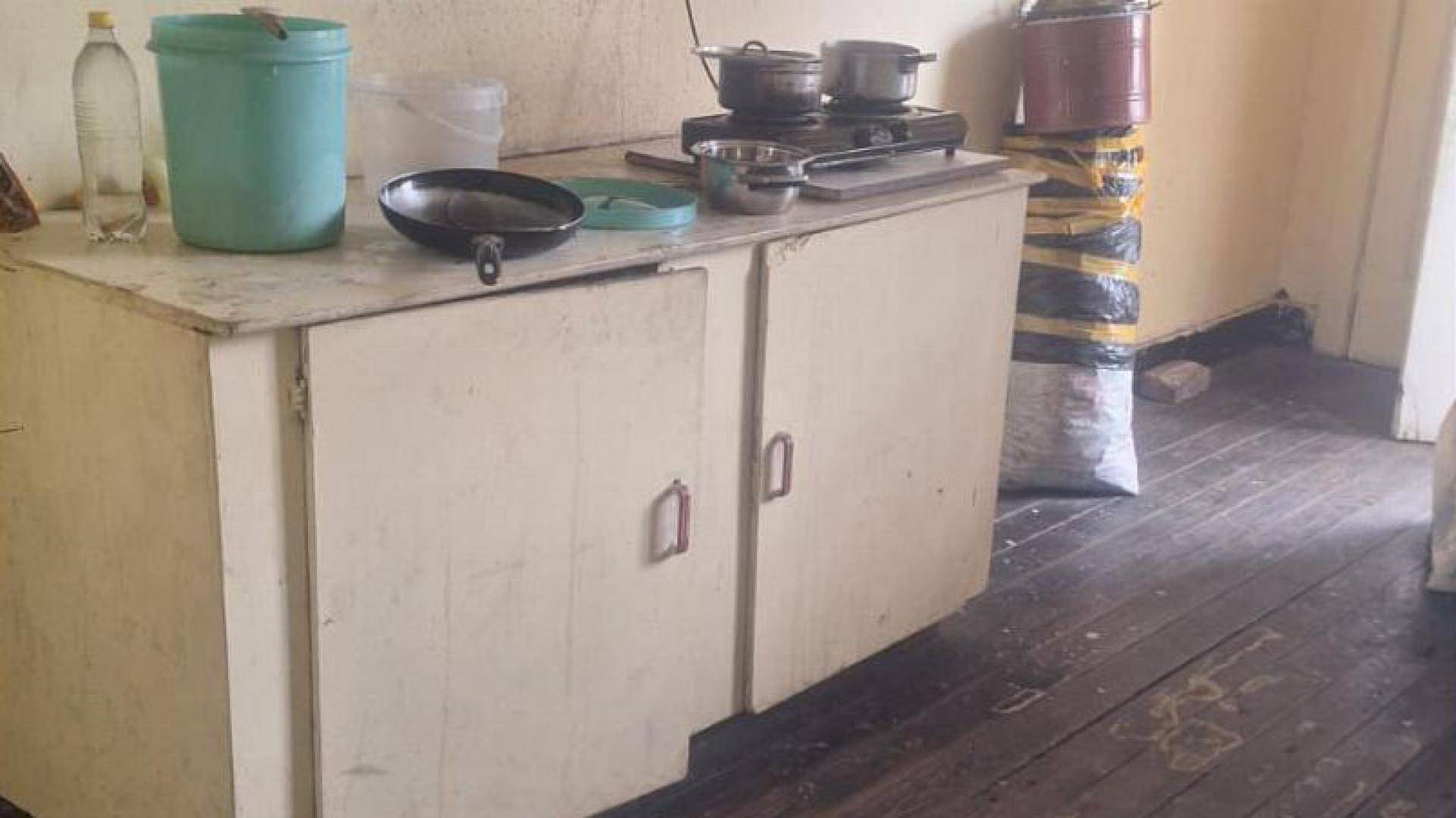 Kitchen of property in La Rochelle - JHB