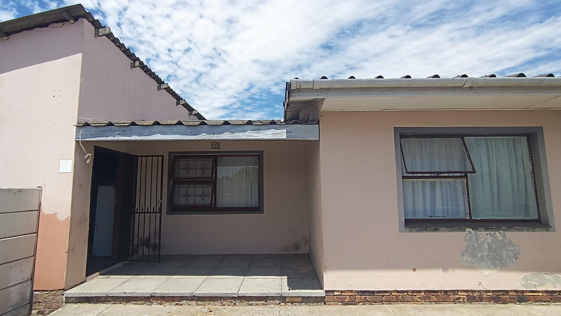 Flatlet - 32 square meters of property in Parow Central