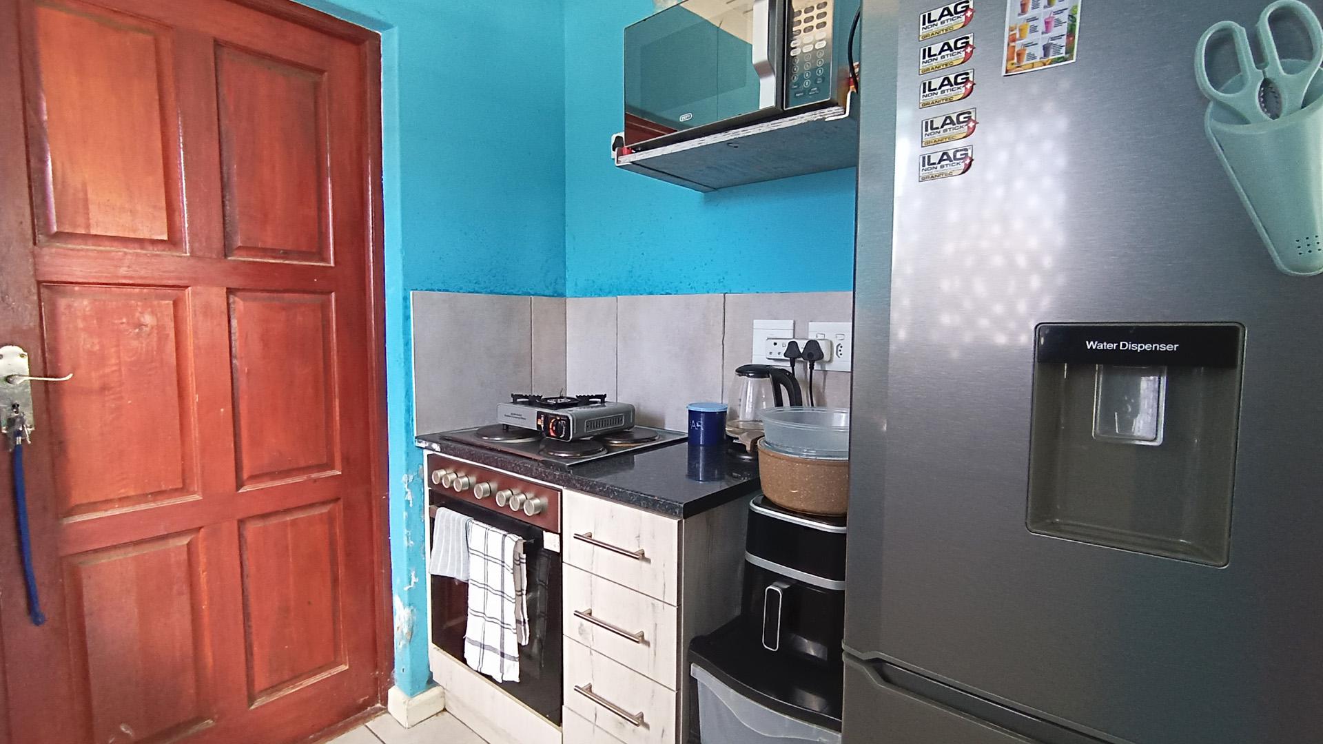 Kitchen - 5 square meters of property in Paarl
