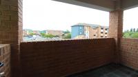 Balcony - 7 square meters of property in Heuweloord