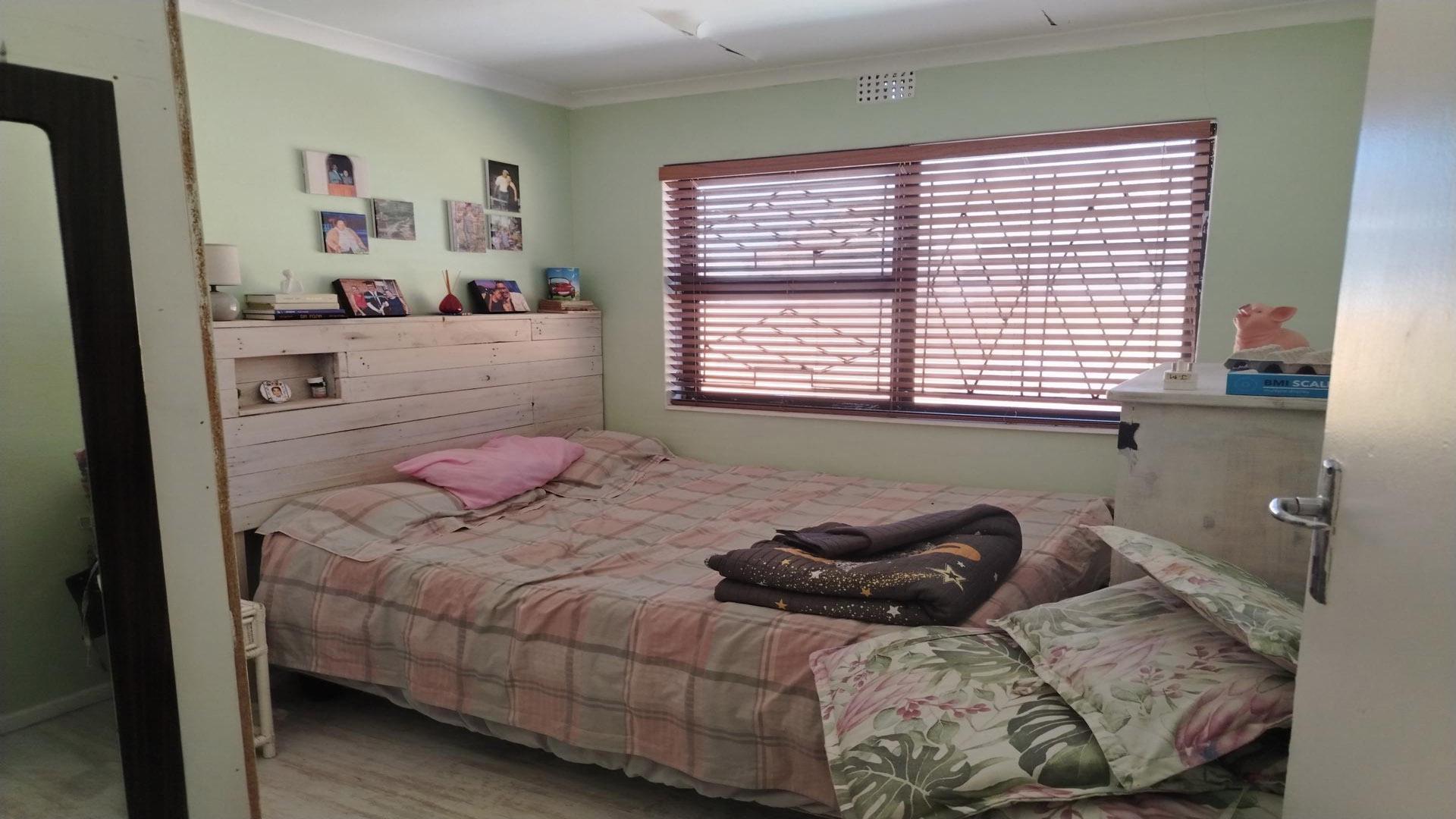 Bed Room 2 of property in Mitchells Plain