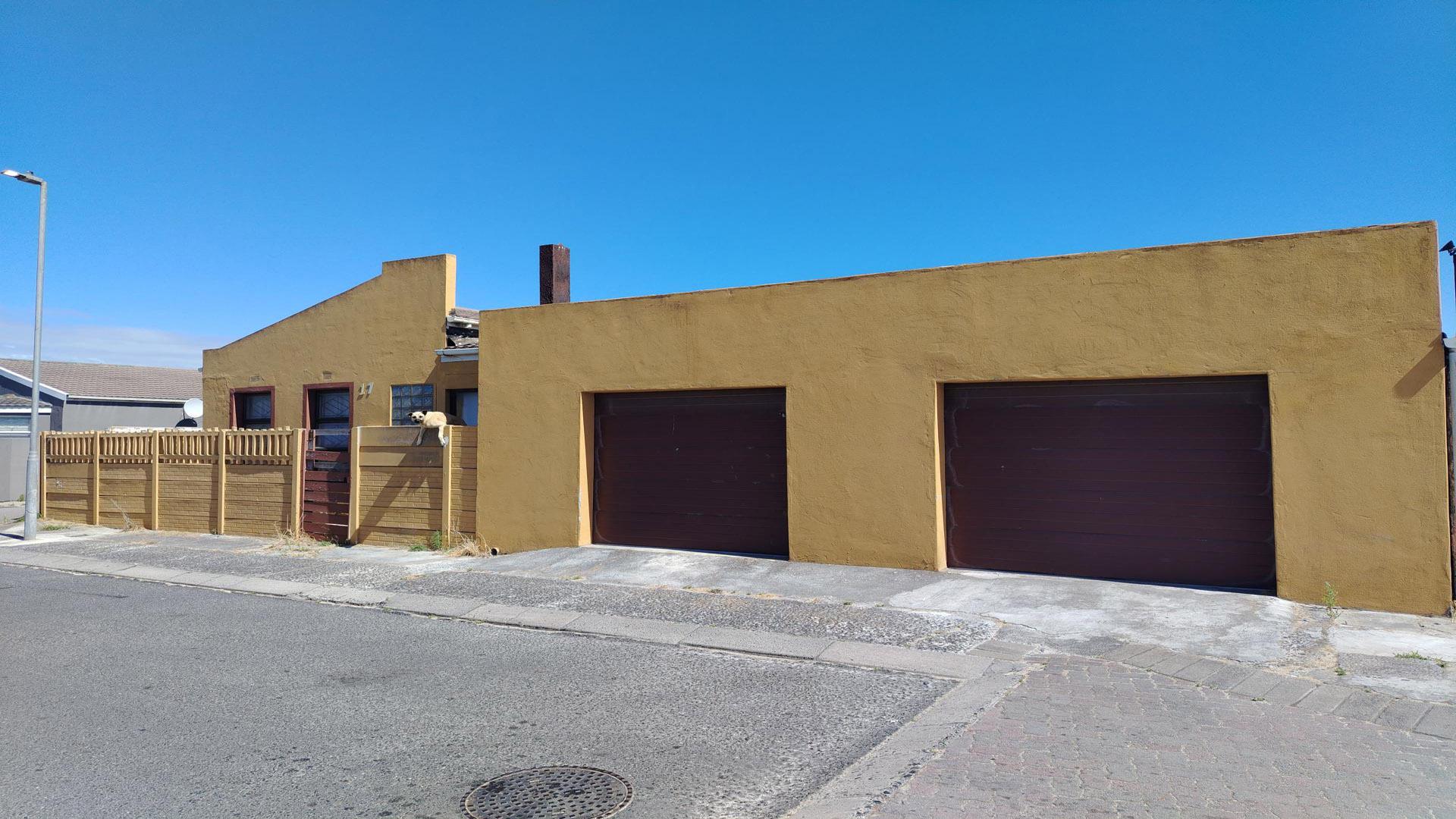 Front View of property in Mitchells Plain