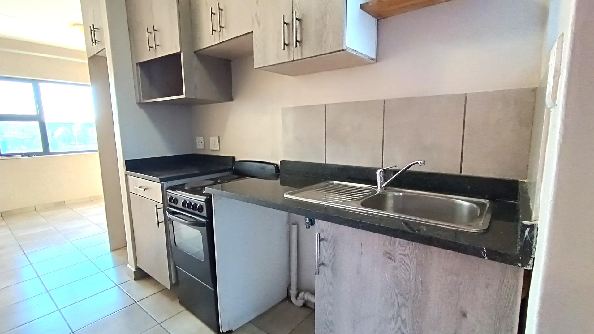 Kitchen - 6 square meters of property in Belhar