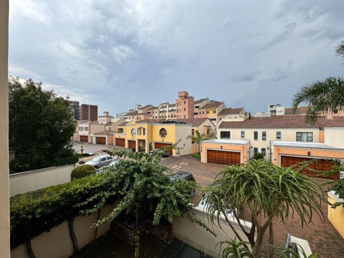 2 Bedroom Simplex for Sale For Sale in Bedford Gardens - MR670433