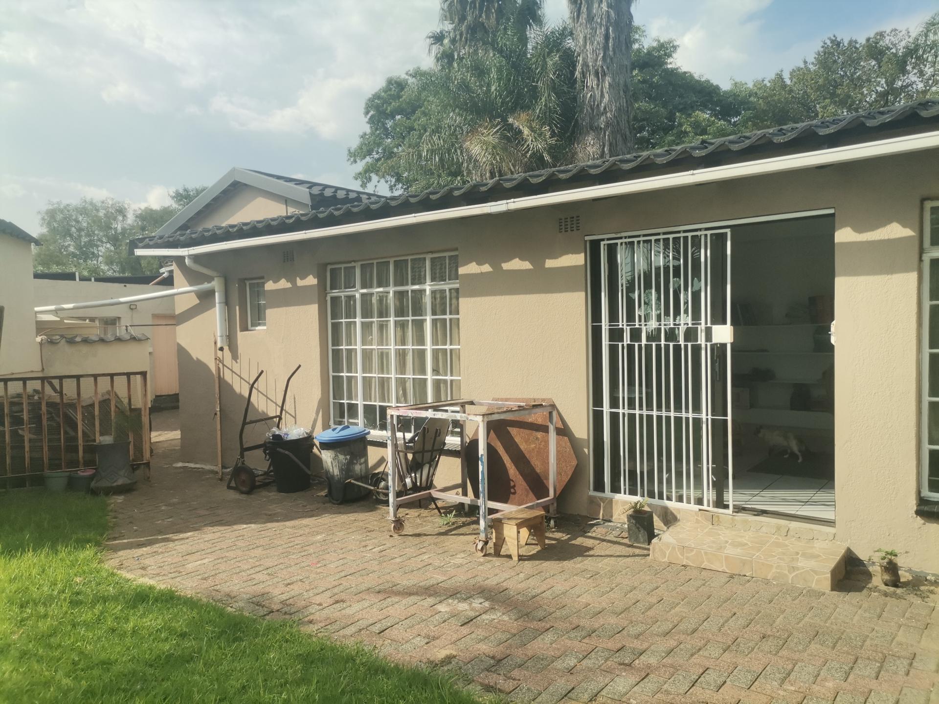  of property in Elspark