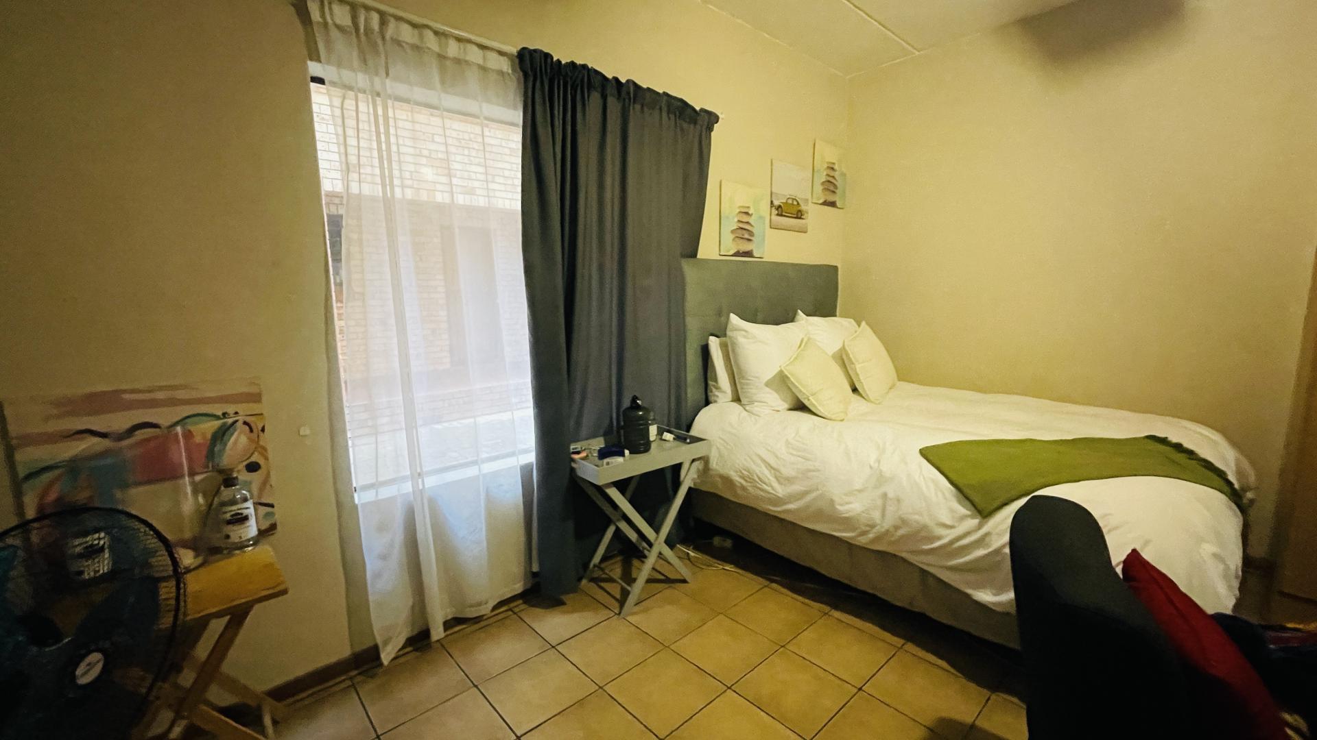 Bathroom 1 of property in Potchefstroom