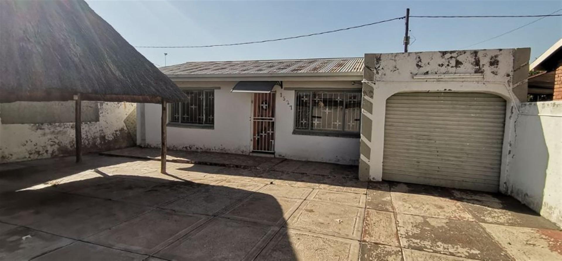 Front View of property in Lethlabile