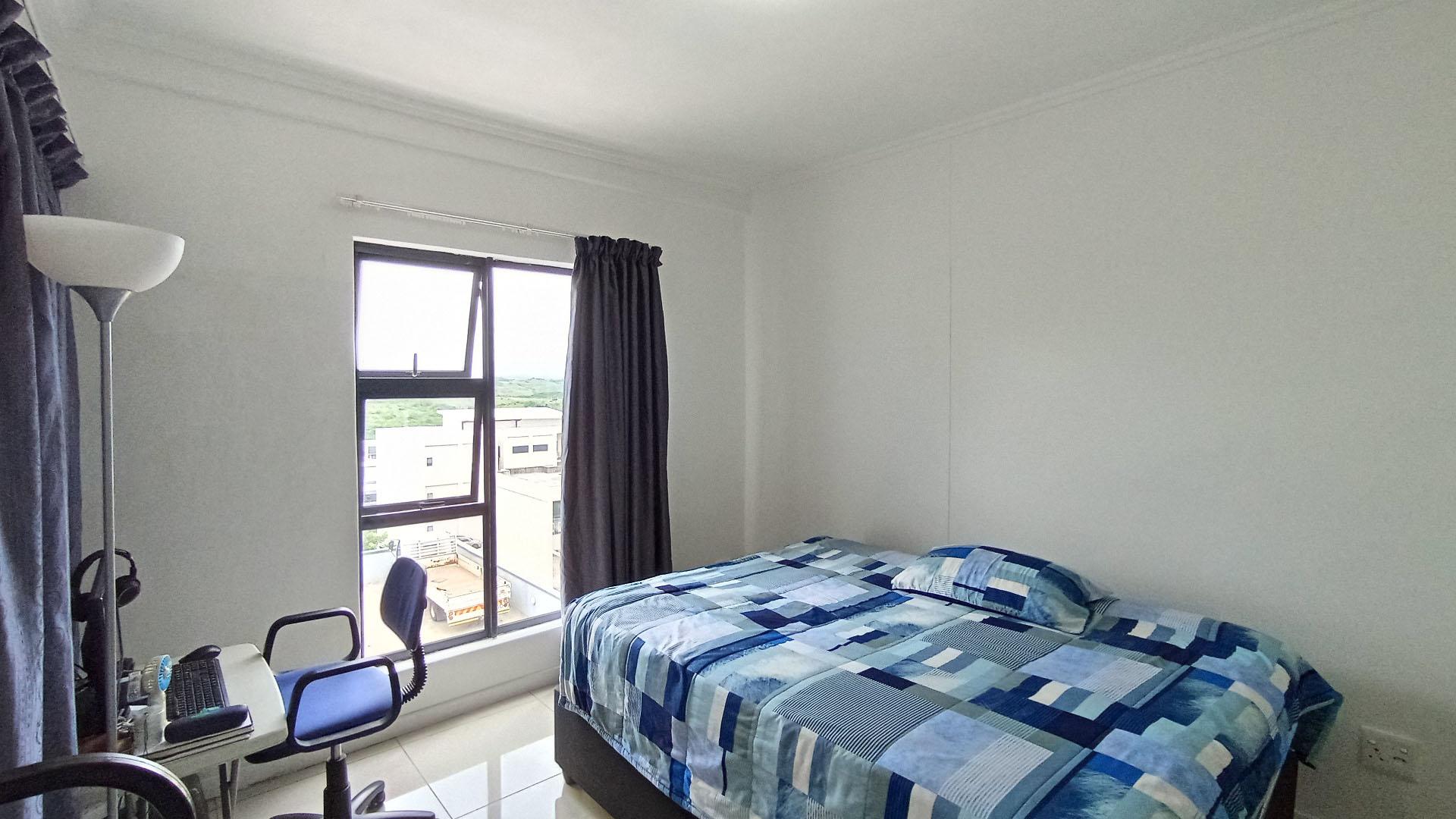 Main Bedroom - 15 square meters of property in Umhlanga Rocks