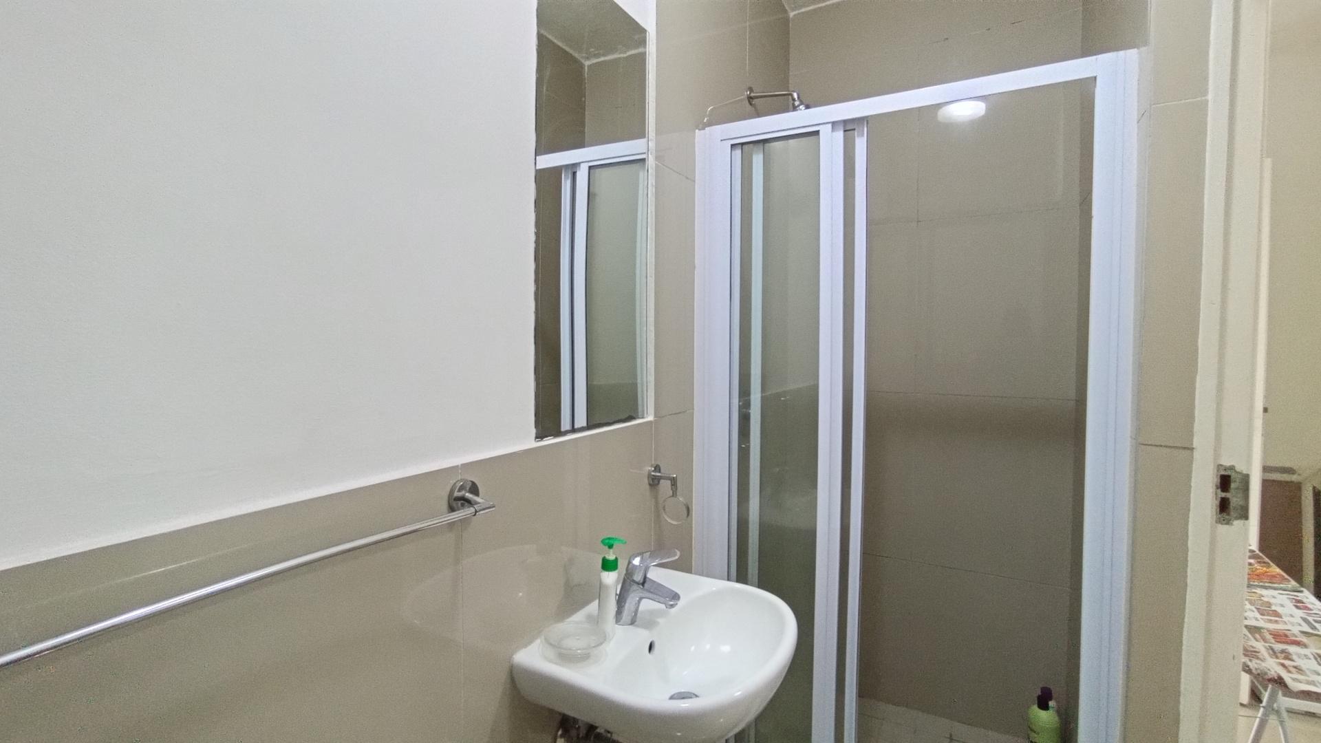 Bathroom 1 - 4 square meters of property in Umhlanga Rocks