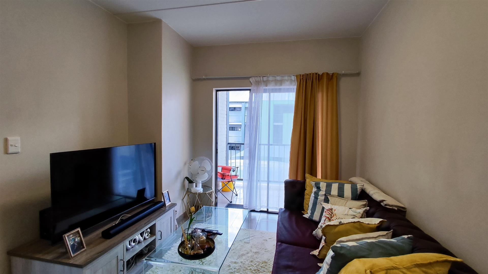 Lounges - 10 square meters of property in Rynfield