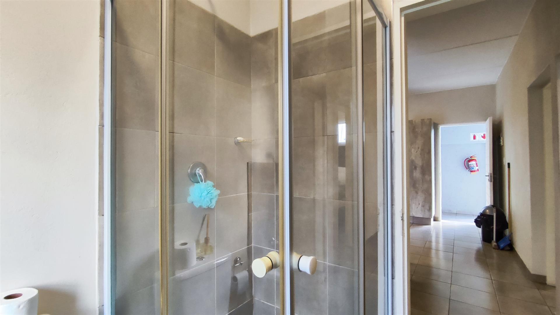 Bathroom 1 - 5 square meters of property in Rynfield