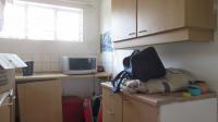 Kitchen - 28 square meters of property in Creswell Park