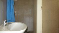 Bathroom 2 - 5 square meters of property in Creswell Park