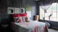 Main Bedroom - 17 square meters of property in Creswell Park