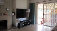 Lounges - 32 square meters of property in Creswell Park