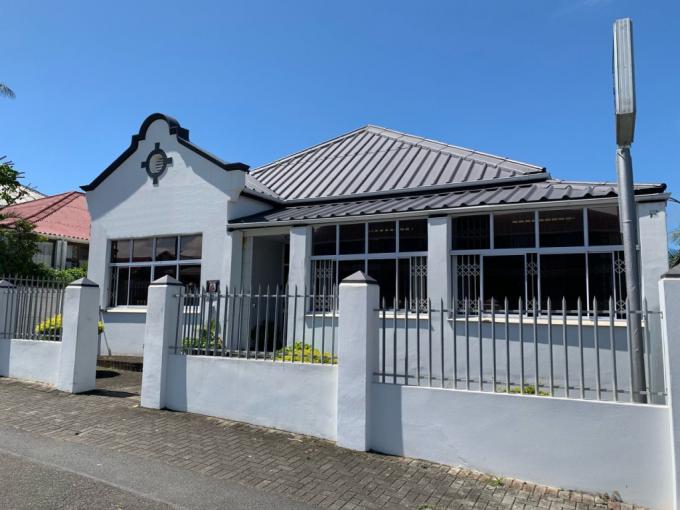 Commercial for Sale For Sale in East London - MR670536