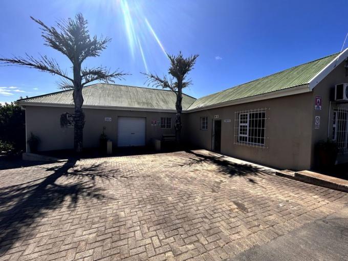 Commercial to Rent in East London - Property to rent - MR670547