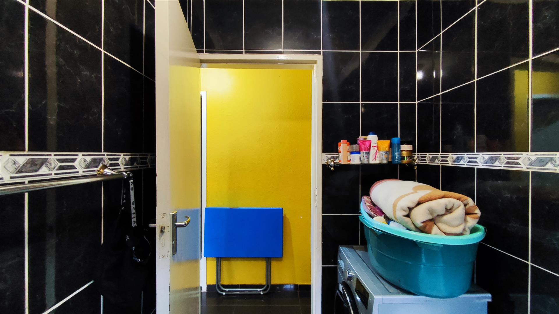 Bathroom 1 - 7 square meters of property in Vosloorus