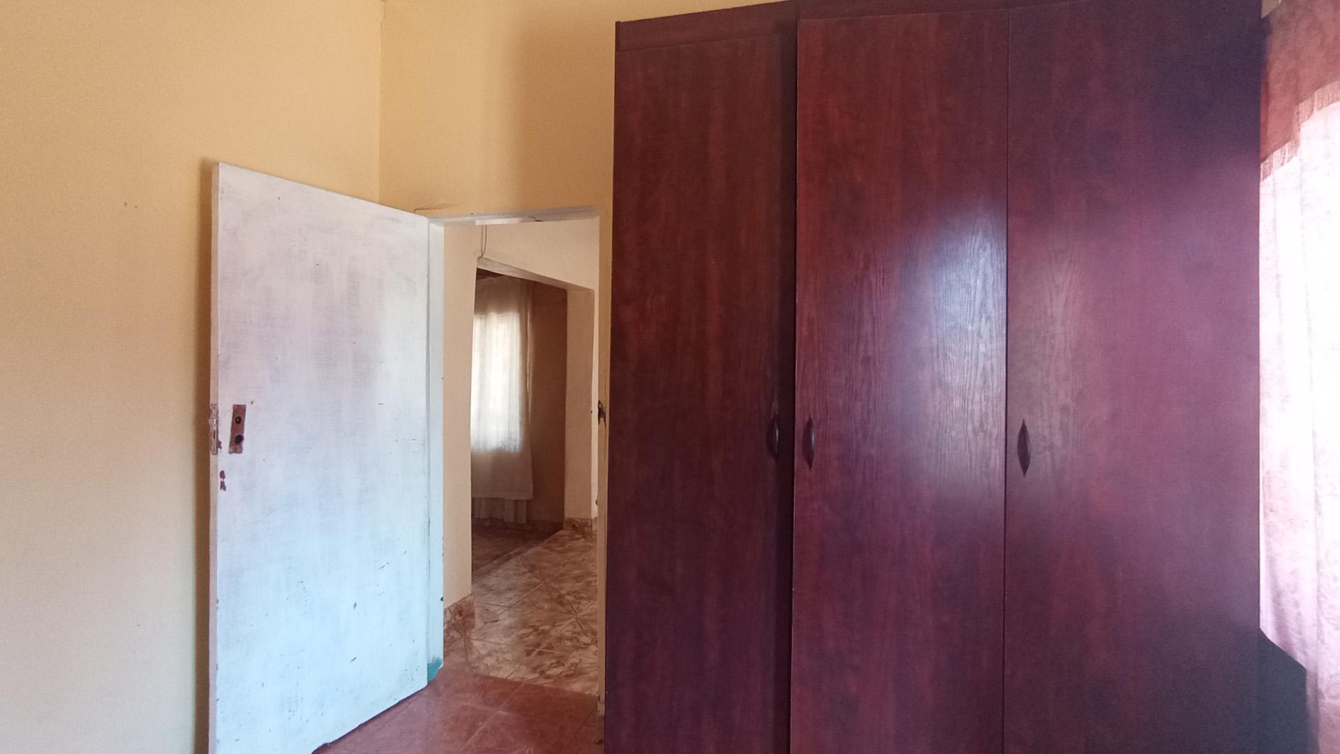 Bed Room 1 - 11 square meters of property in Mabopane