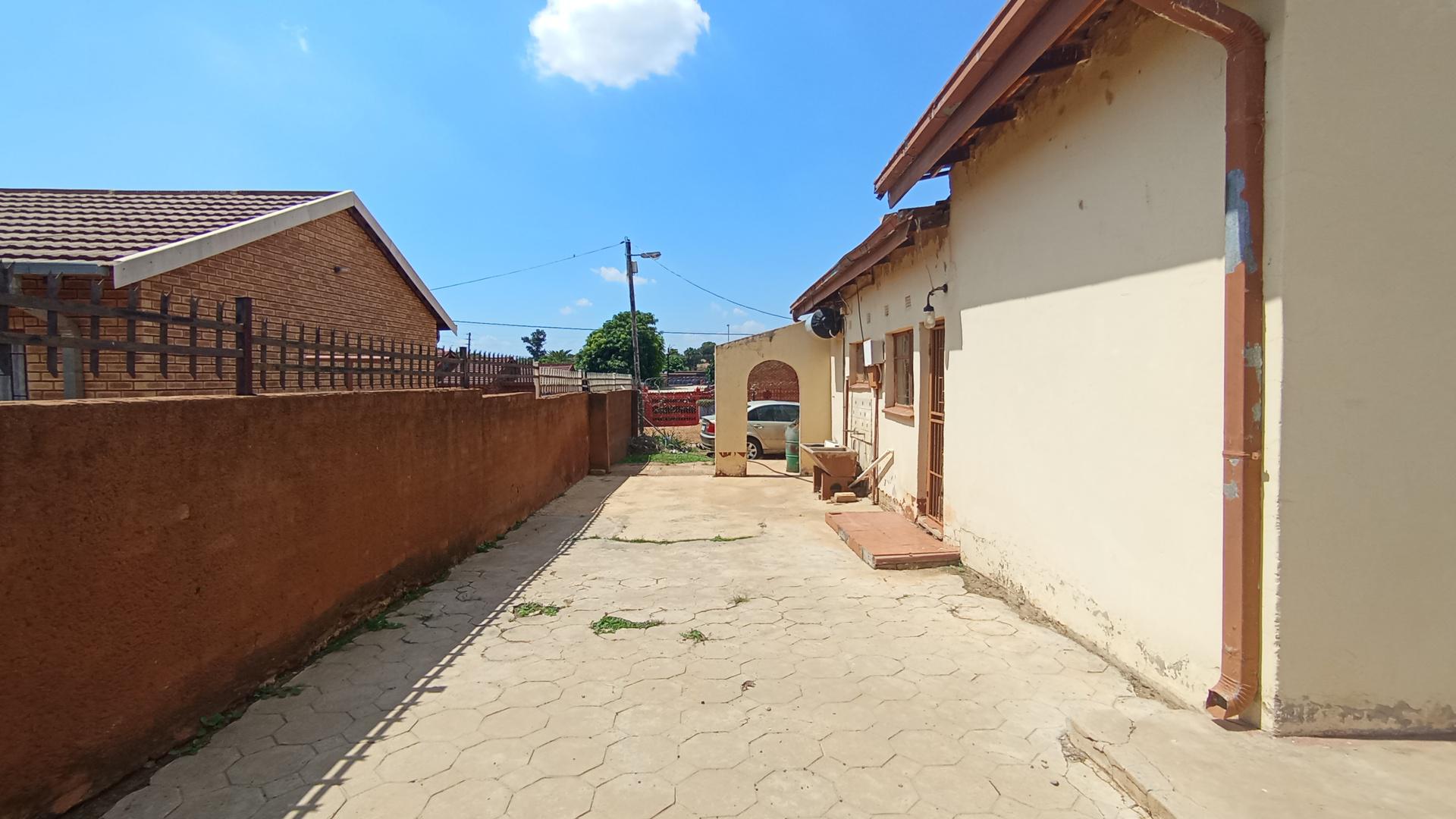 Backyard of property in Mabopane