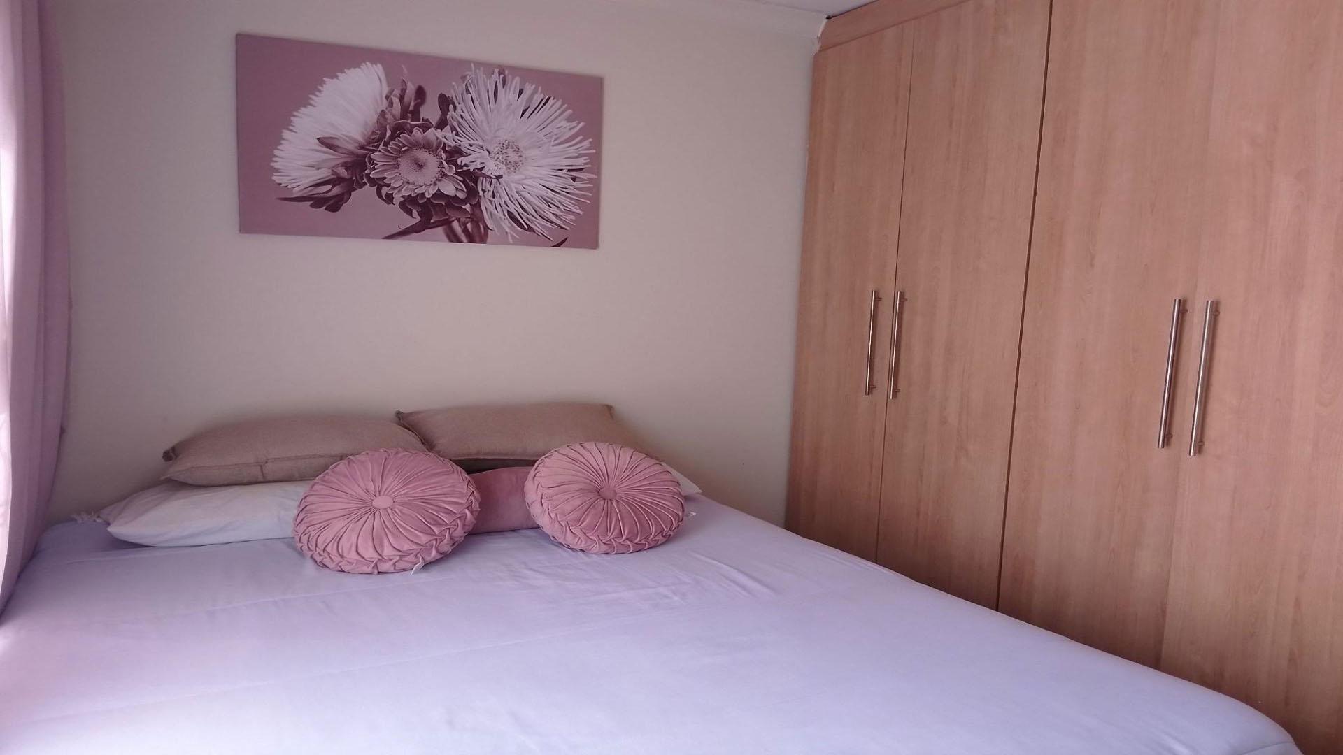Bed Room 3 of property in Heidedal