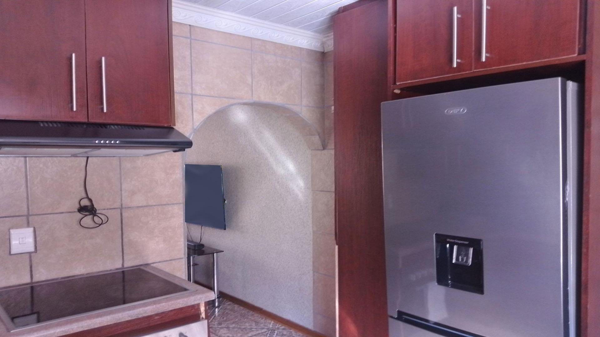 Kitchen of property in Heidedal