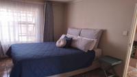 Bed Room 1 of property in Heidedal
