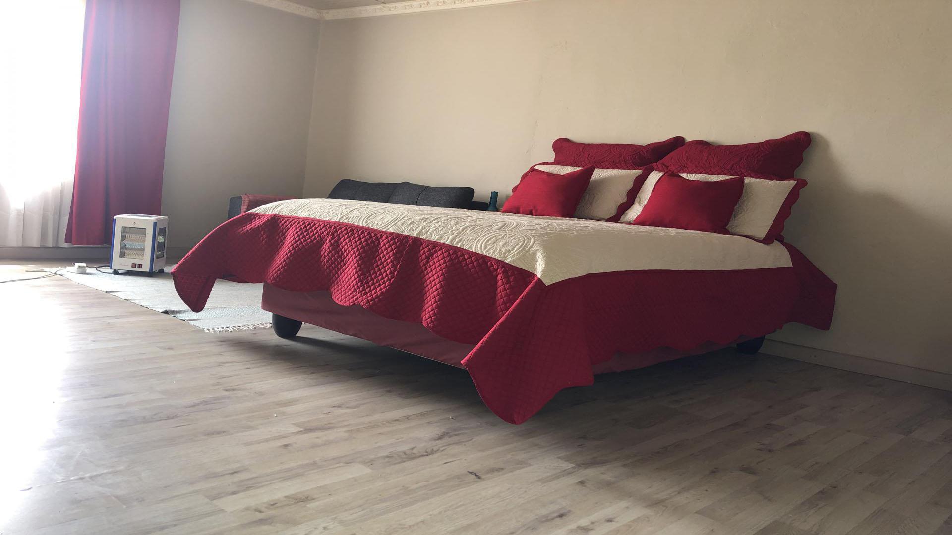 Main Bedroom of property in Ezibeleni