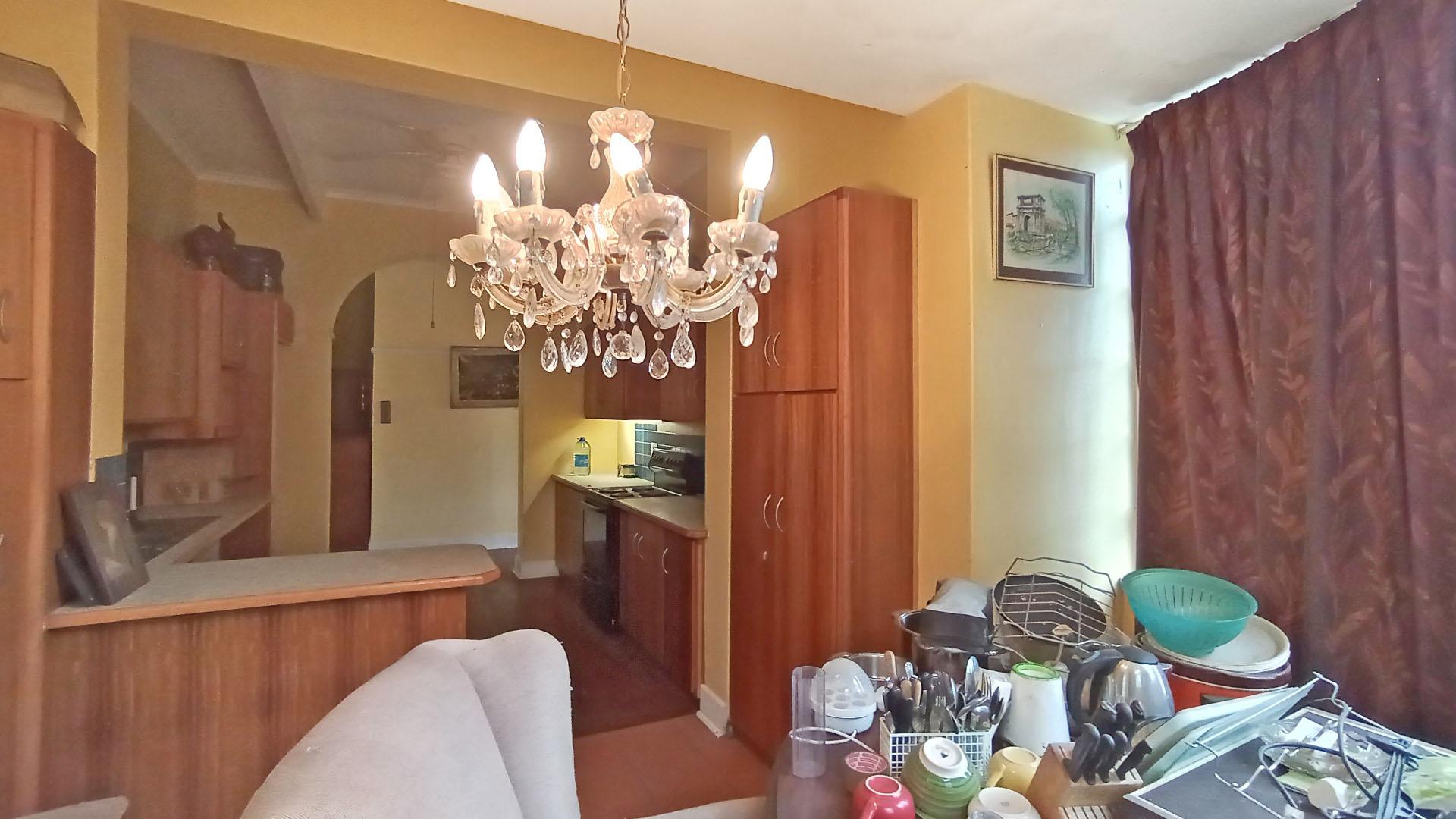 Dining Room - 12 square meters of property in Umtentweni