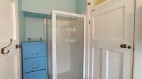 Bathroom 1 - 7 square meters of property in Umtentweni