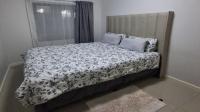 Bed Room 1 - 10 square meters of property in Halfway Gardens