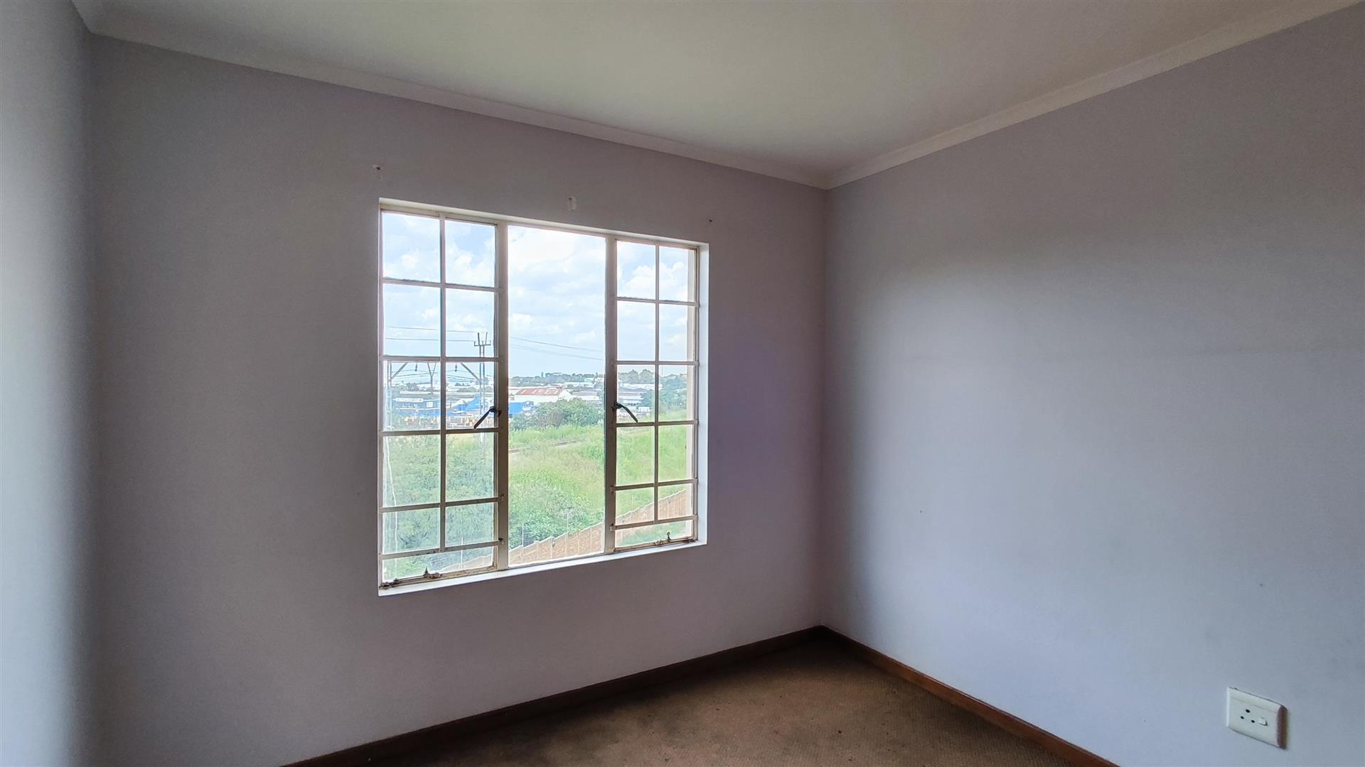 Bed Room 2 - 13 square meters of property in Castleview