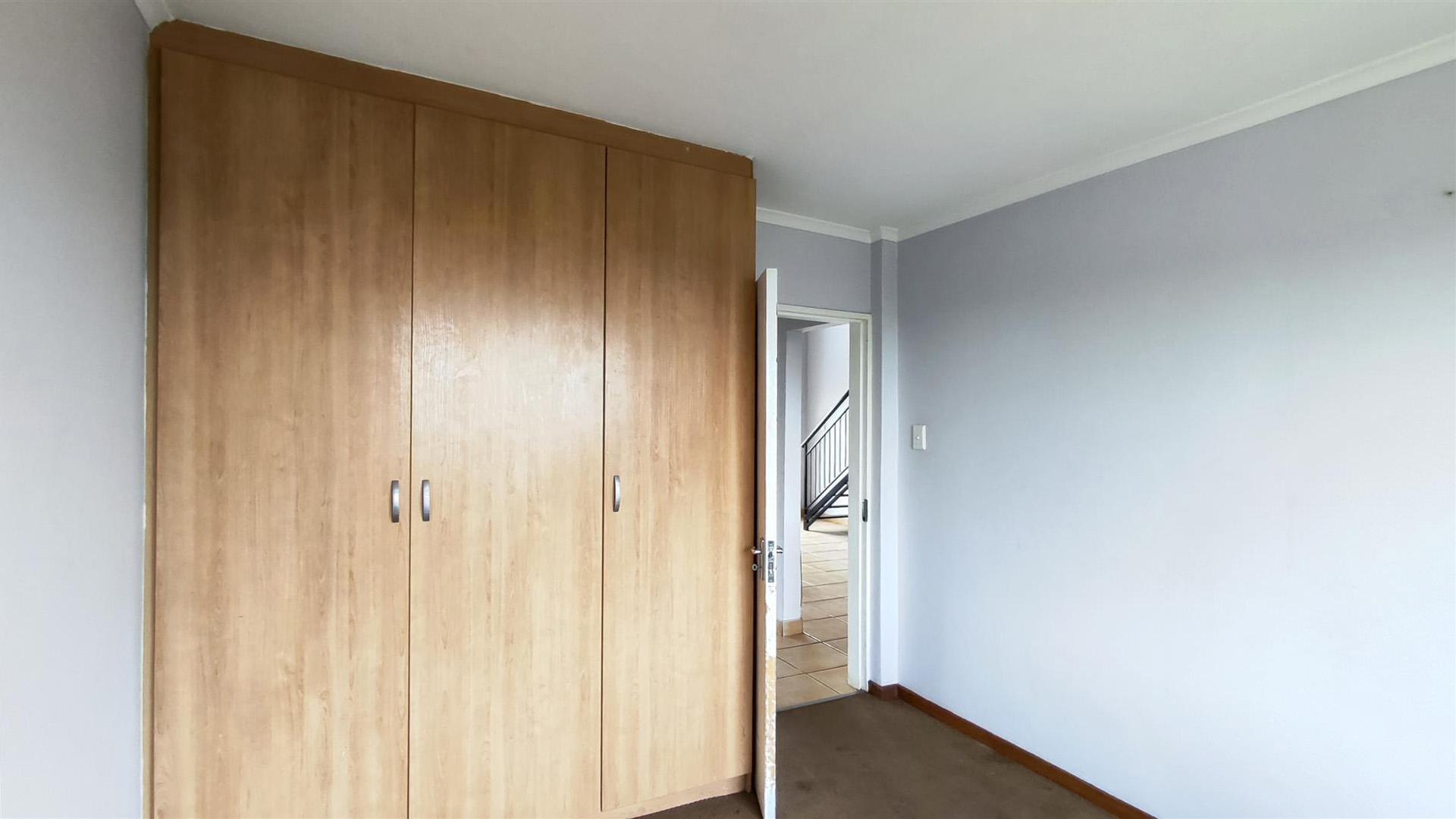 Bed Room 2 - 13 square meters of property in Castleview