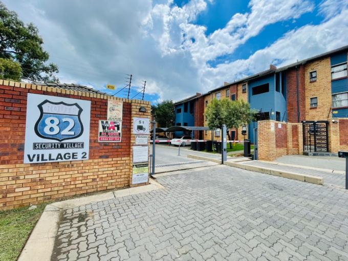 2 Bedroom Simplex for Sale For Sale in Alveda - MR670727