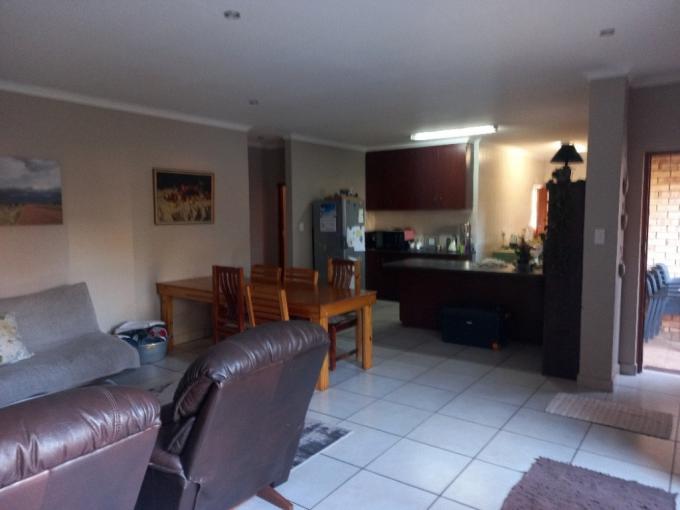 3 Bedroom Simplex to Rent in Kathu - Property to rent - MR670733
