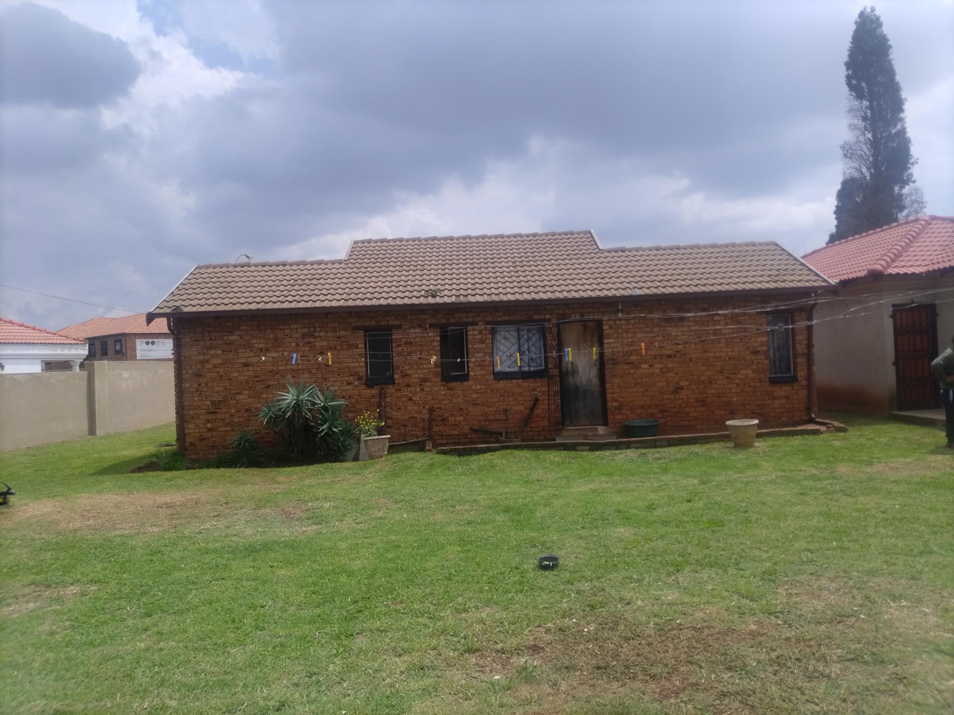  of property in Dawn Park