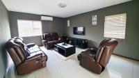 Lounges of property in Riverside Park