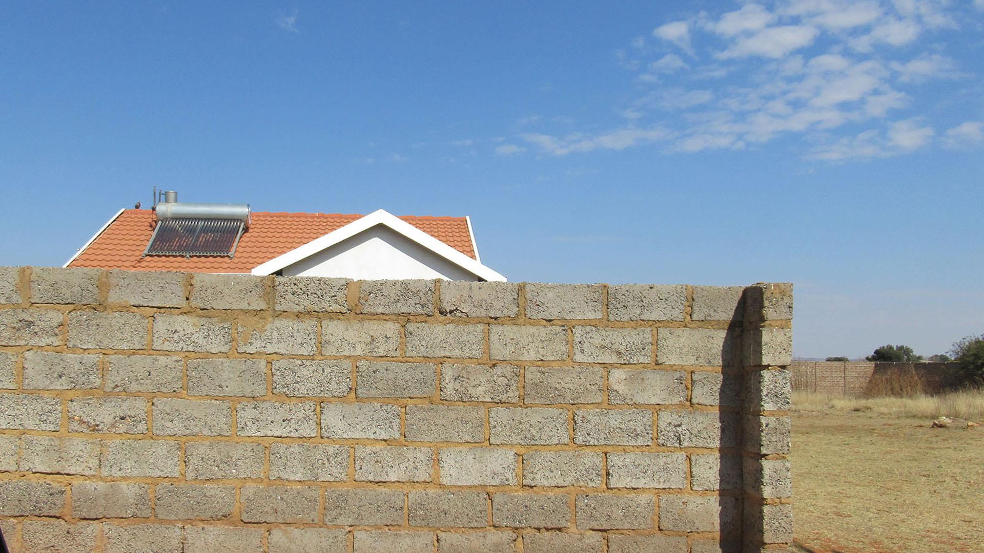 Front View of property in Protea Glen