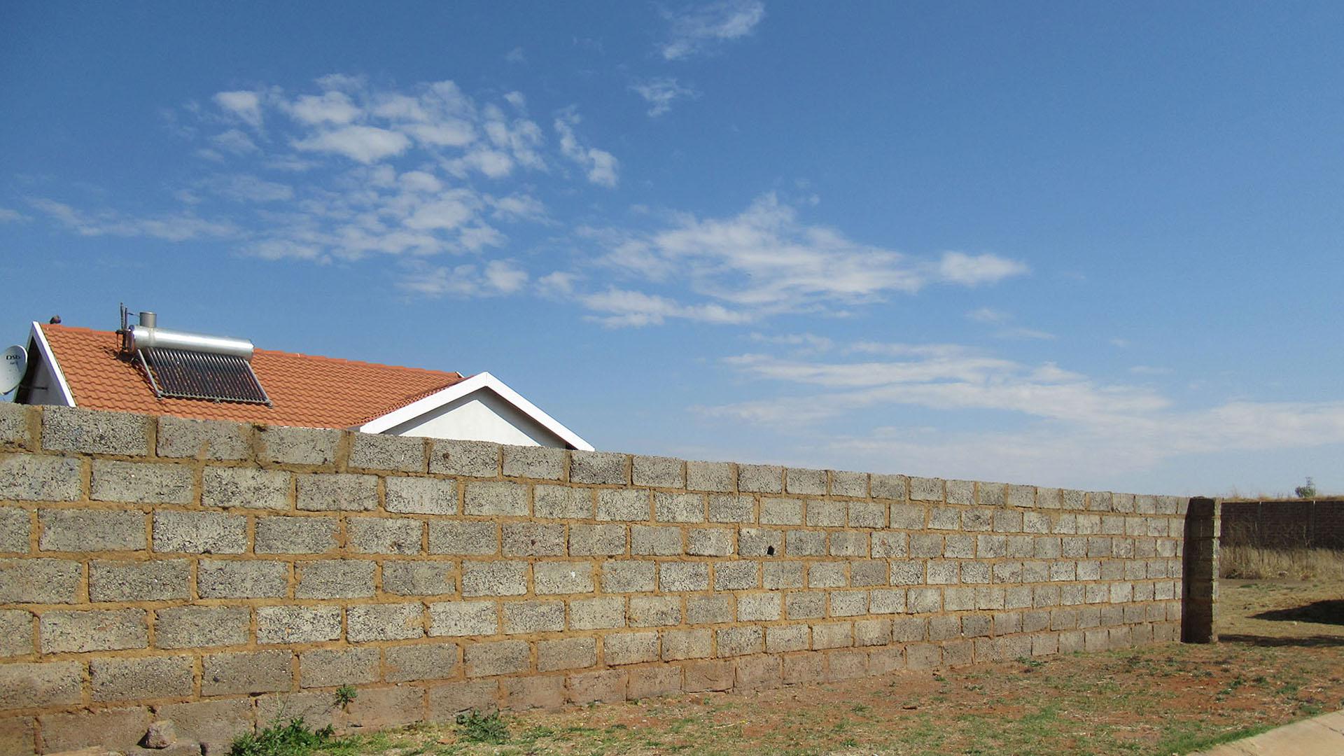 Front View of property in Protea Glen