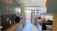 Kitchen - 10 square meters of property in Lawrence Rocks